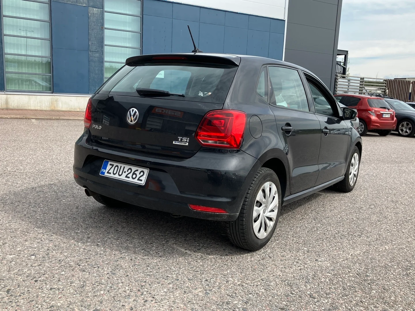 Car Image - 3Cv8vD8qEp9RQxSbxDk5xf