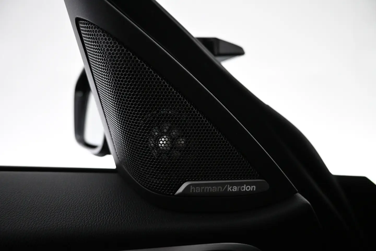 Car Image - 1NISzsi6vzWAPdvLCwiH6U