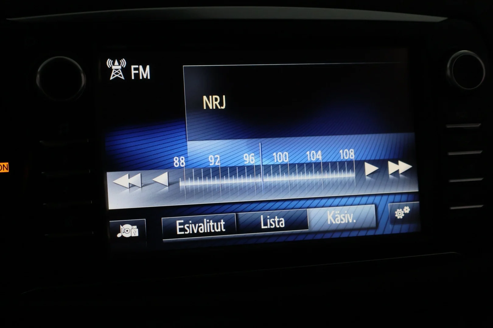 Car Image - 2Yzvl9yh7AztIwo2y00k0n