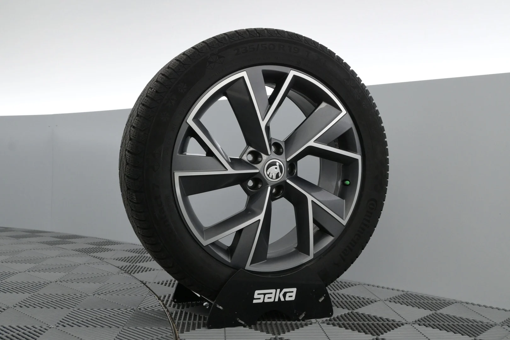Car Image - 5Q7TPXnHgjJXTB5Whzotox