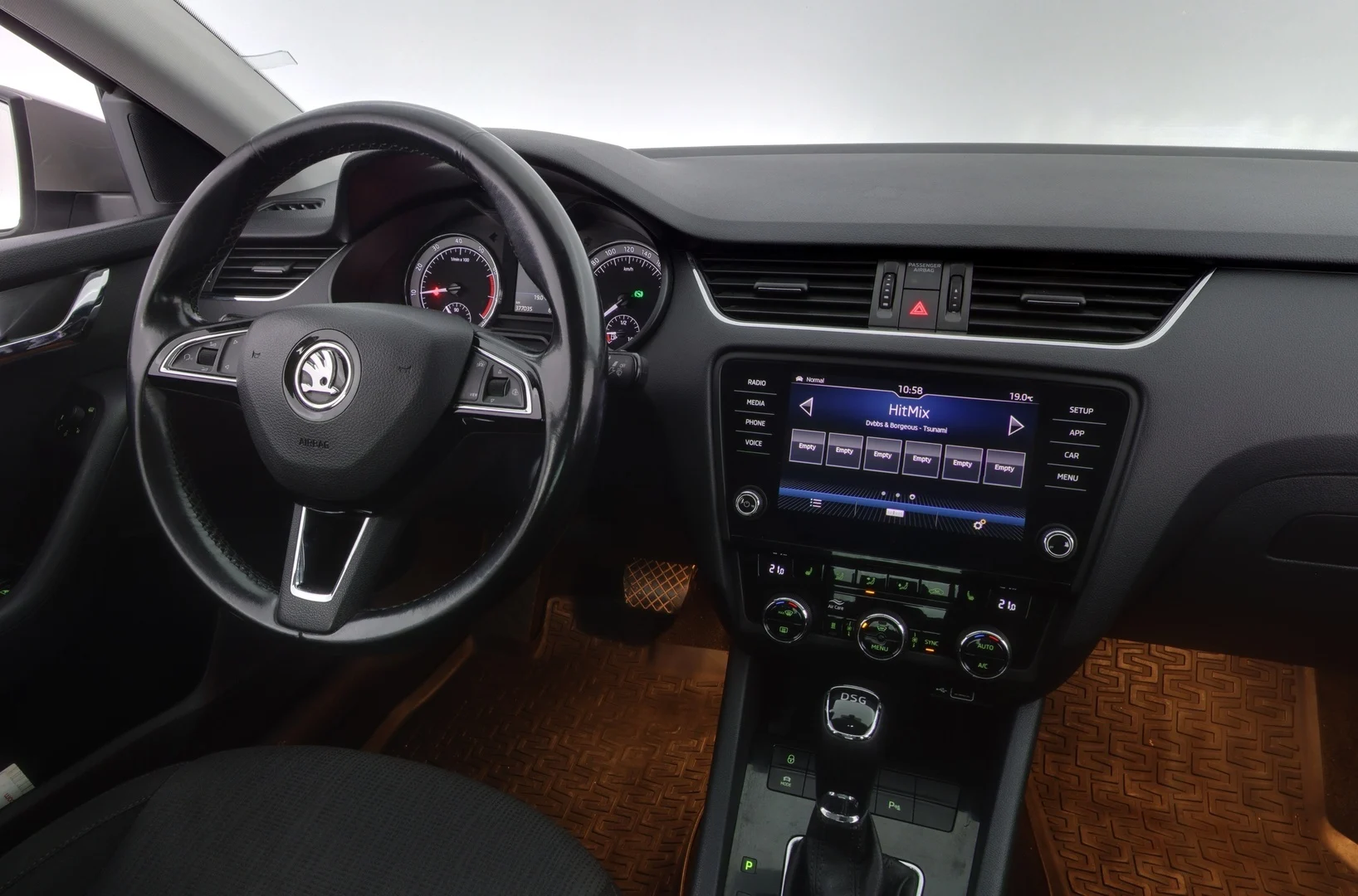 Car Image - 4K8xw0DmOrhKgv2AAUIhPb