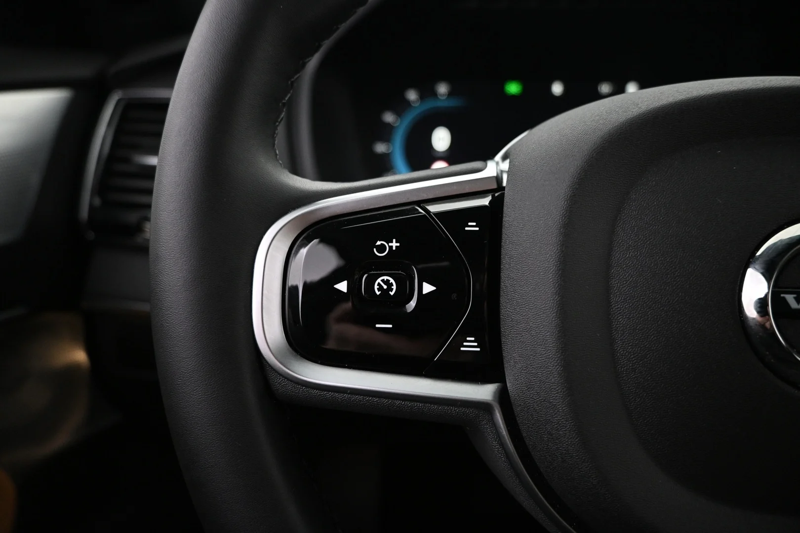 Car Image - 6NT6NjXSLxJ7WFQ6Bd8e6W
