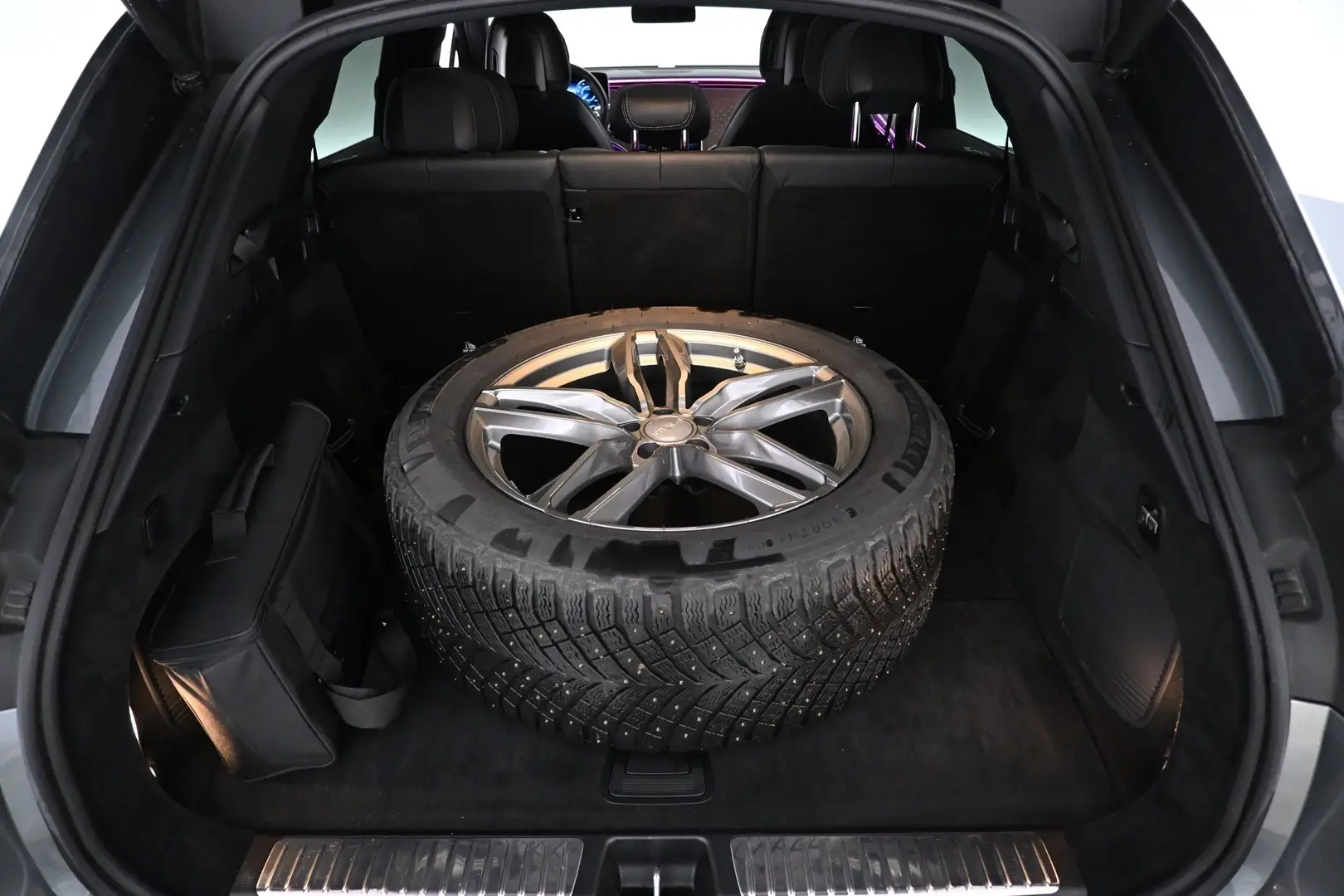 Car Image - 2GTJF2nWiA65iCFz9fNkmU