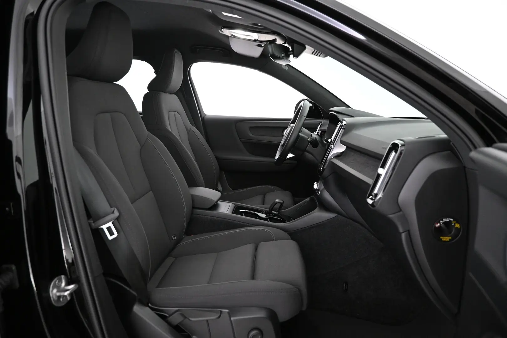 Car Image - 3xjmwuWlWxaQVba8fg7i07