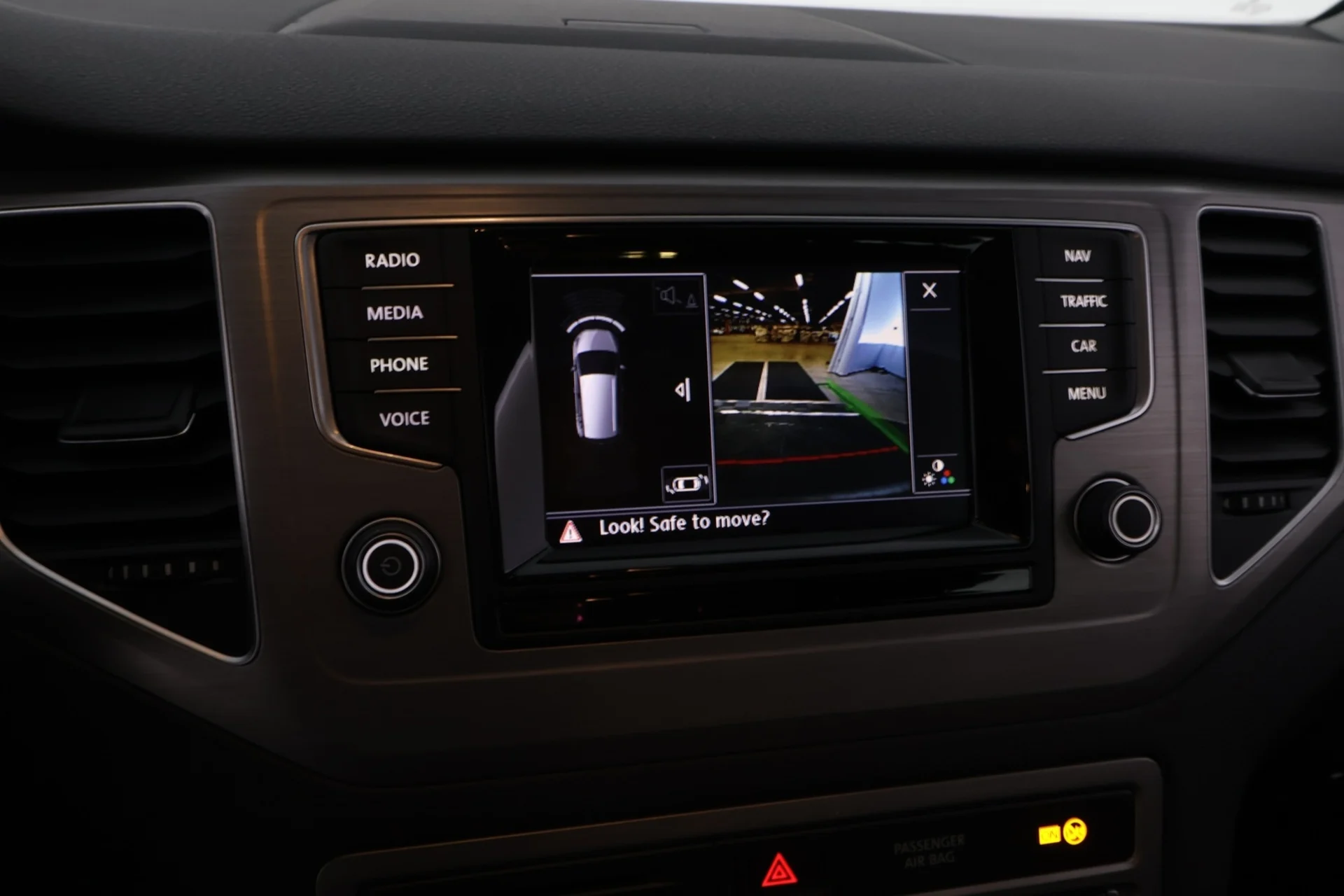 Car Image - 3ExxM1KSEDLN2M9bg60lHl