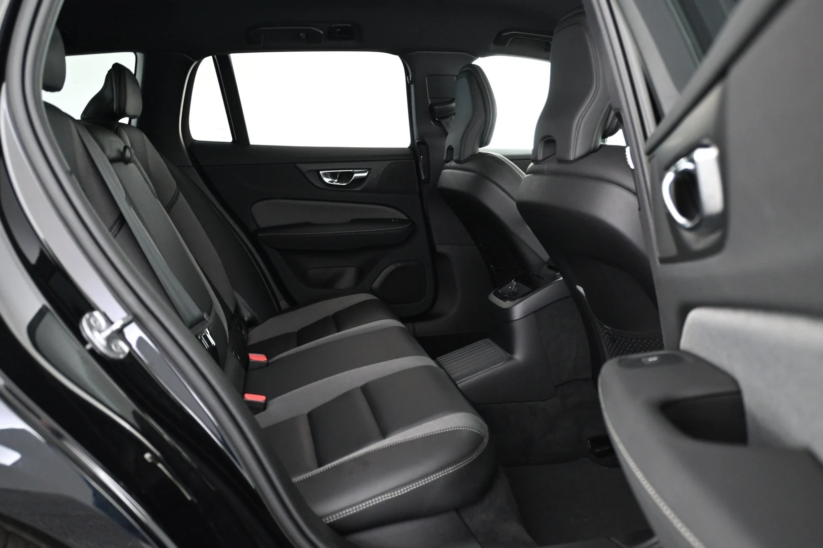 Car Image - 7LQbCFfRrgfF3mu5ebJBhX