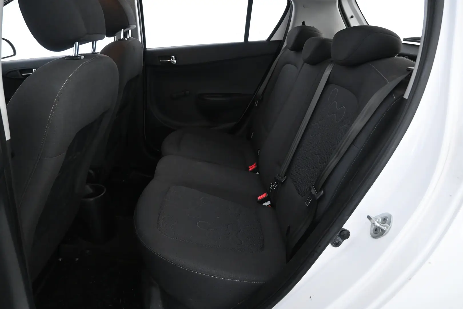 Car Image - sqt1UNjS0WFM1rleETp3C