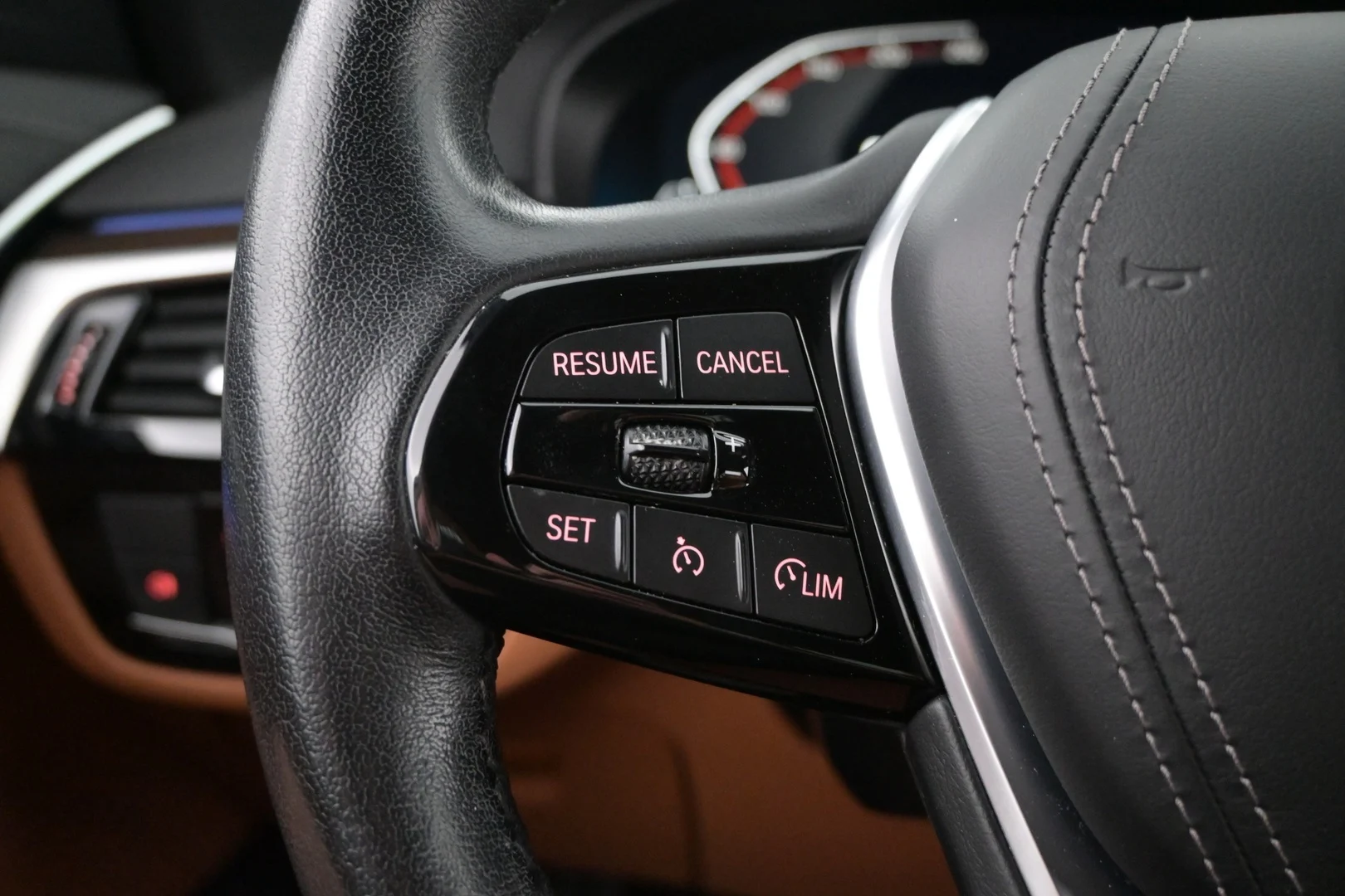 Car Image - 16H21sI5MuBu61agmuszFJ