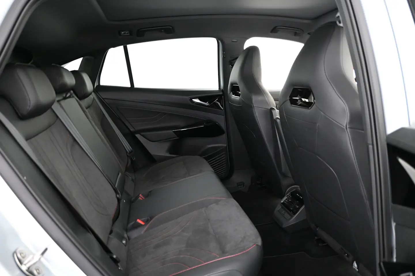 Car Image - 72LUiH8MKy1o8jcvLHKxrc