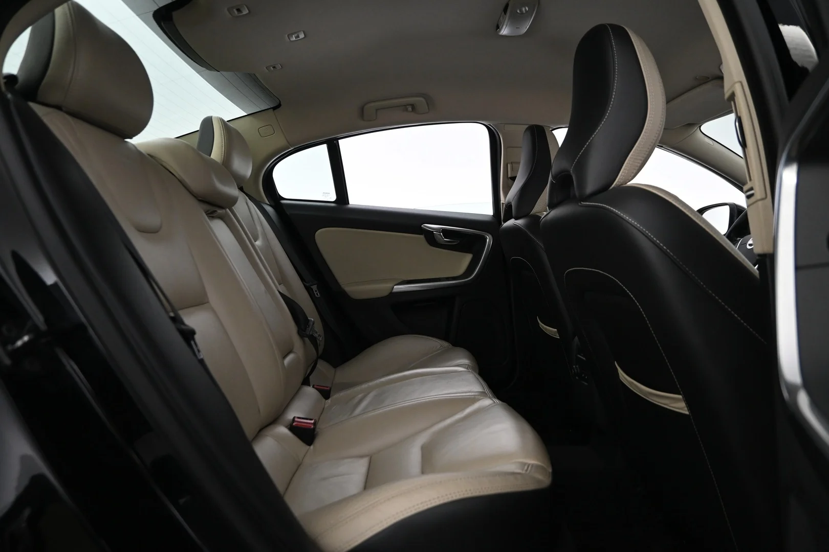 Car Image - 01wMe7ZFgh87vAqNZYT5kn