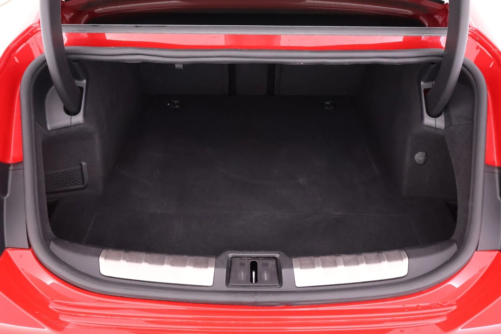 Car Image - 1KGn37yMIlcnJv5SXSRwKy