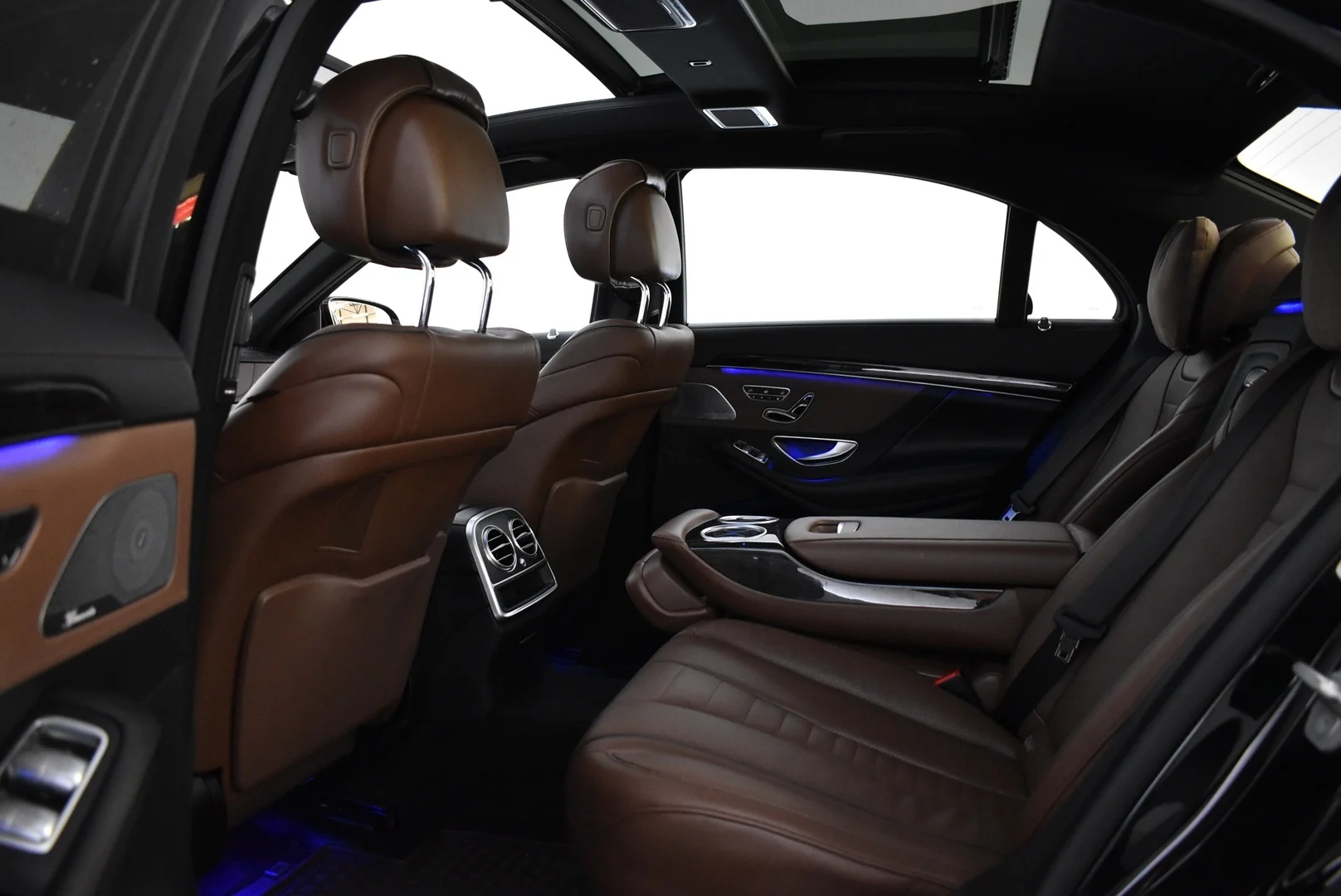 Car Image - 3w5m5XNrxrJYpU0y1IfDzY