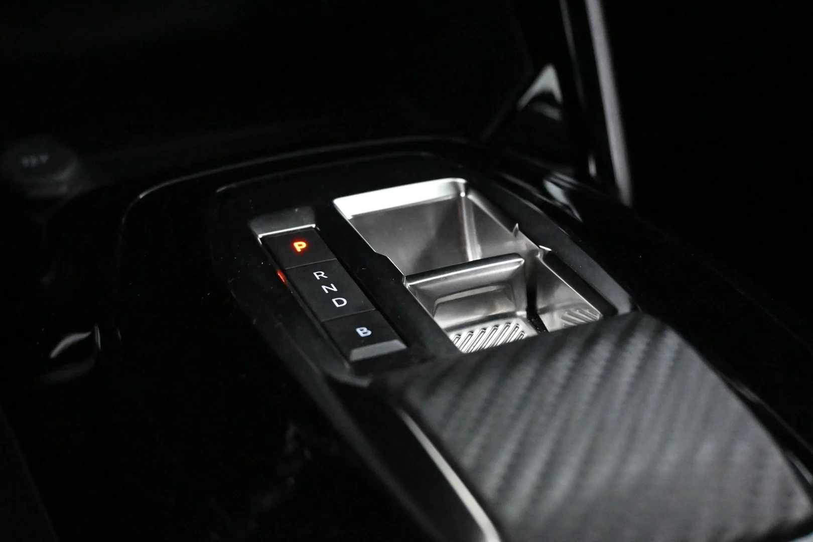 Car Image - NpmX379stcUGr8W1vAjVA