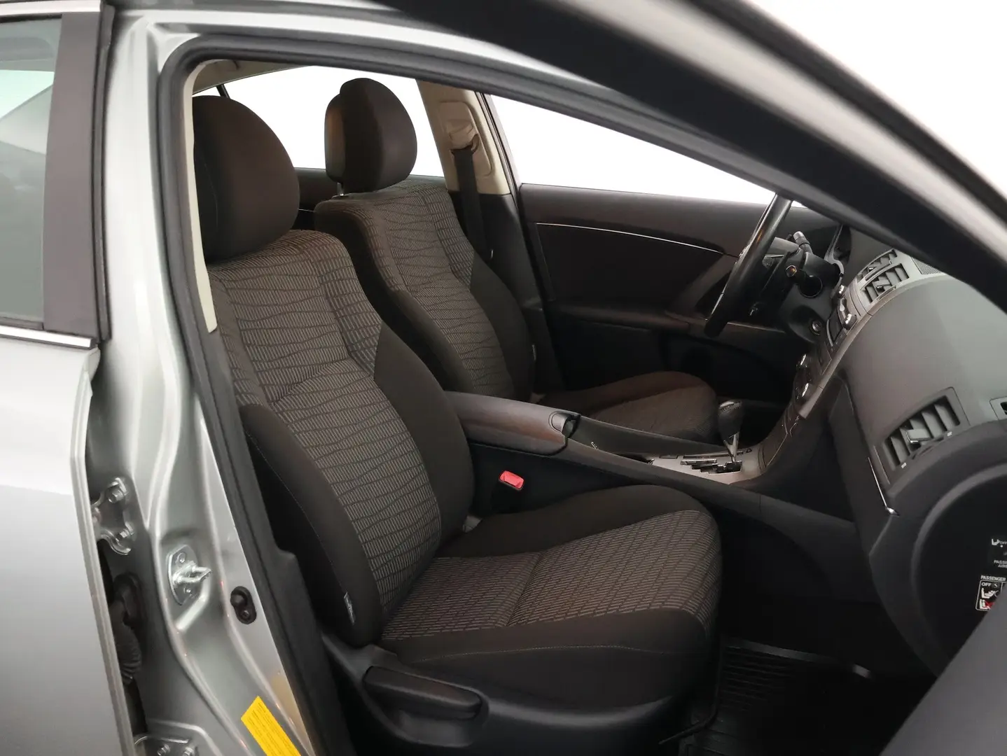 Car Image - 3NjcyxzKYbw4v2efyzvlov