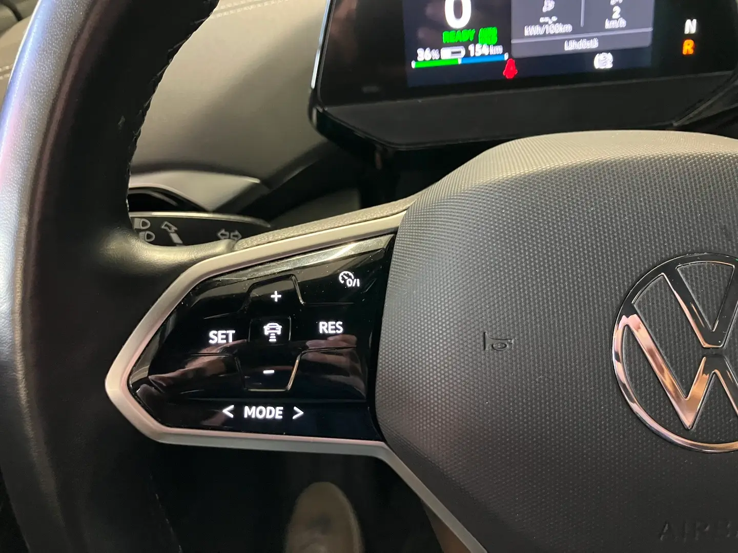 Car Image - 6w76x2zos2FLSTIoNMvY8G