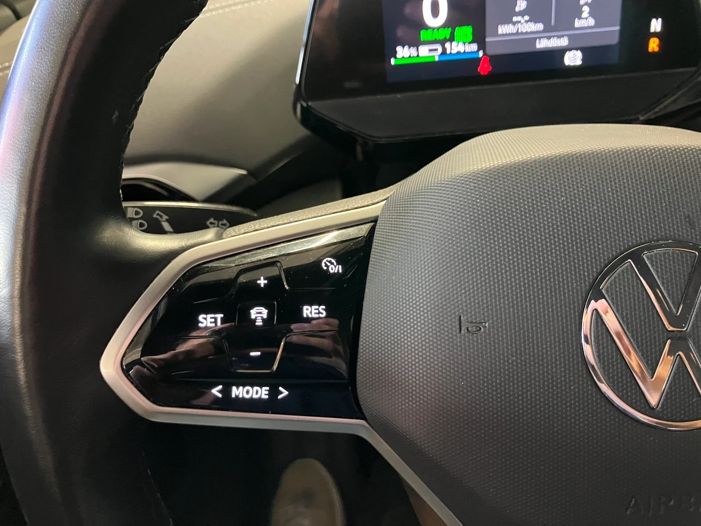 Car Image - 6w76x2zos2FLSTIoNMvY8G