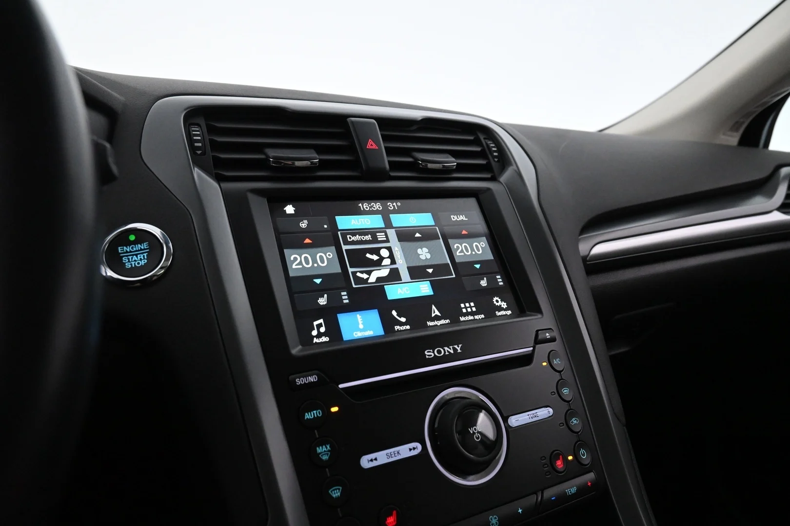Car Image - bT3wZ27TtceL7gD34Y1rc