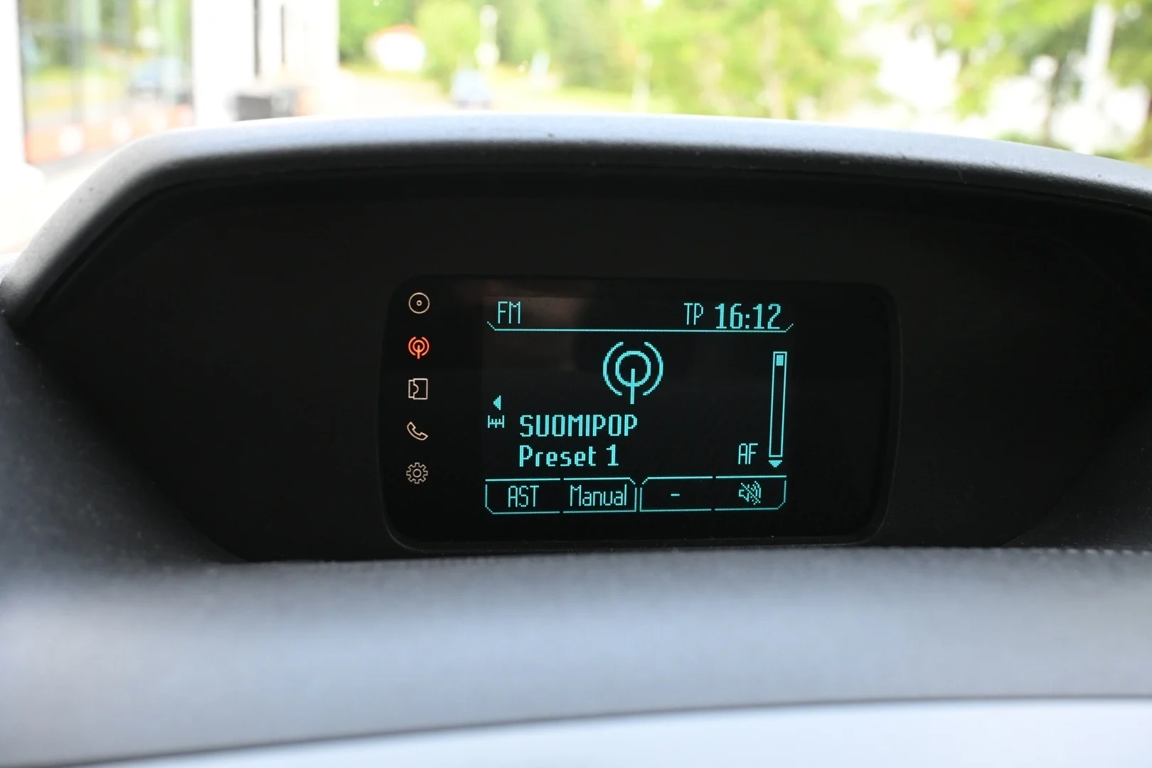 Car Image - 5VvRYr90l0HgvO82zZmHra