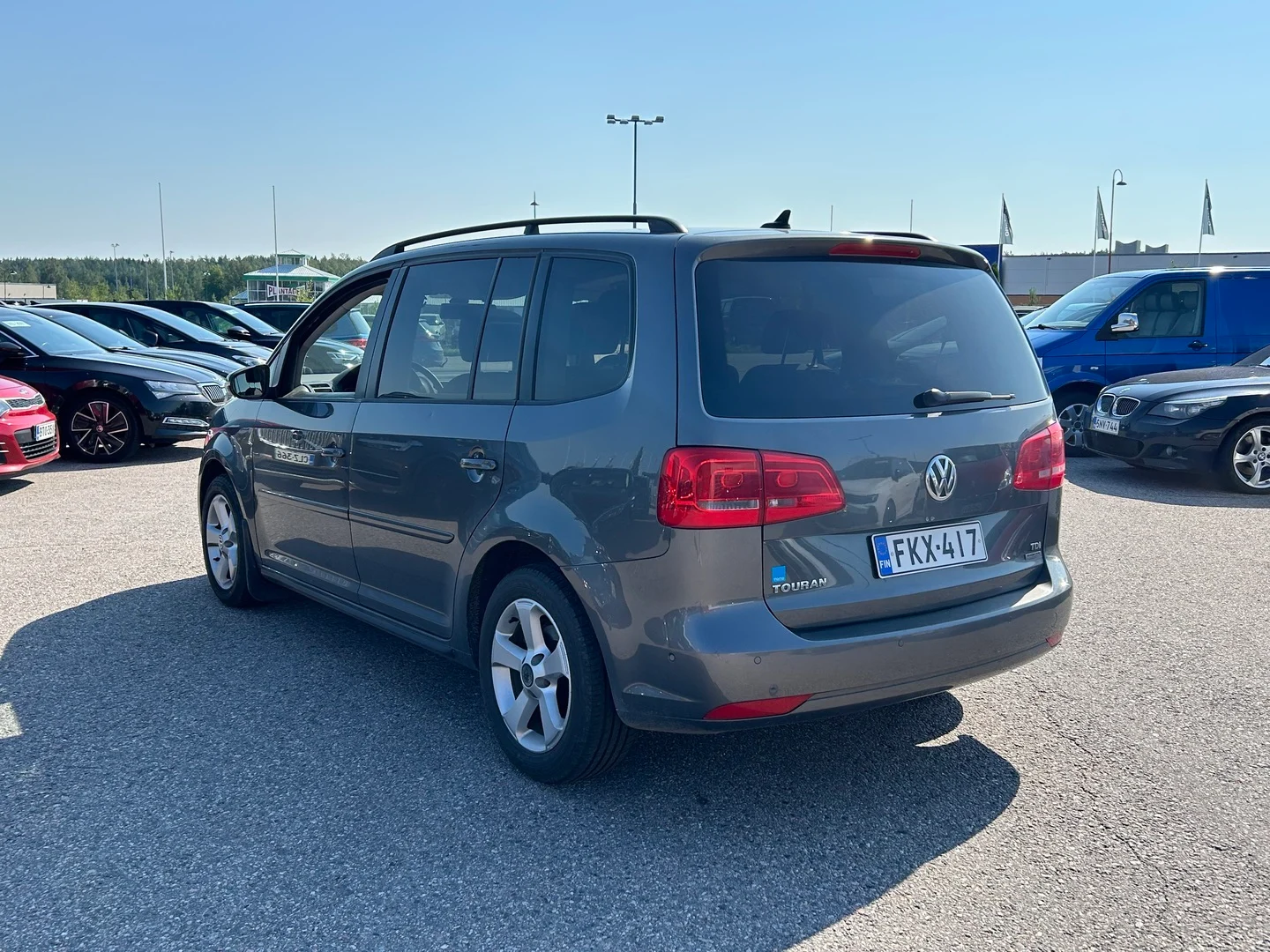 Car Image - 4ETsHPiijhSLaLRvVa1rVo