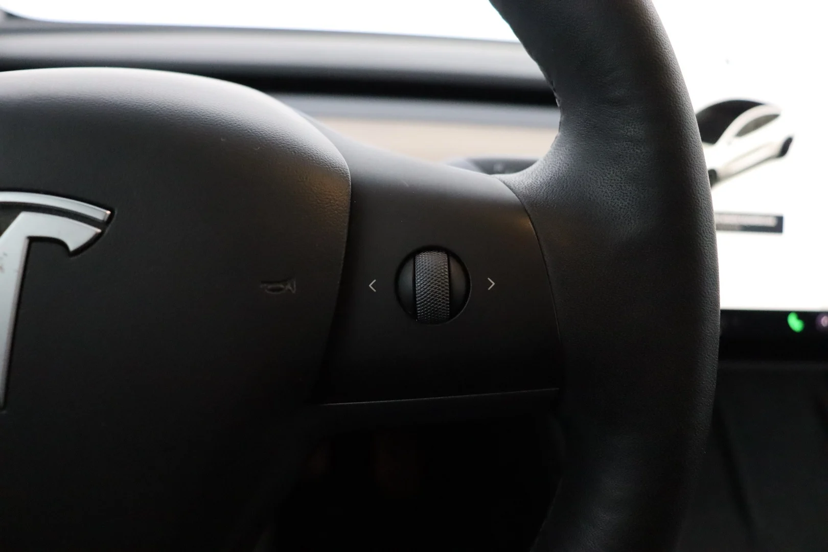 Car Image - 5SQ0MG6Esb5spdy8gw4ll5