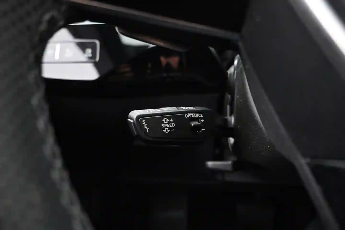 Car Image - G7NRYgIgJqqBdutQO3psc