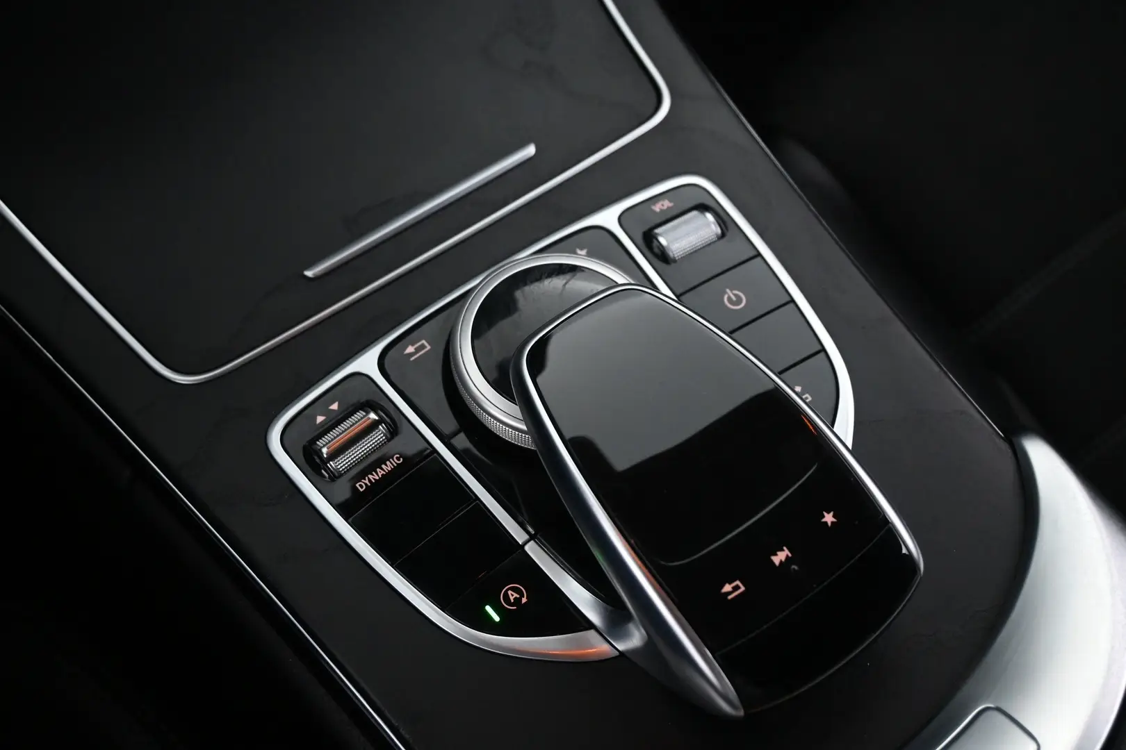 Car Image - 39WdJArrsdIxtU5tm0YrBi