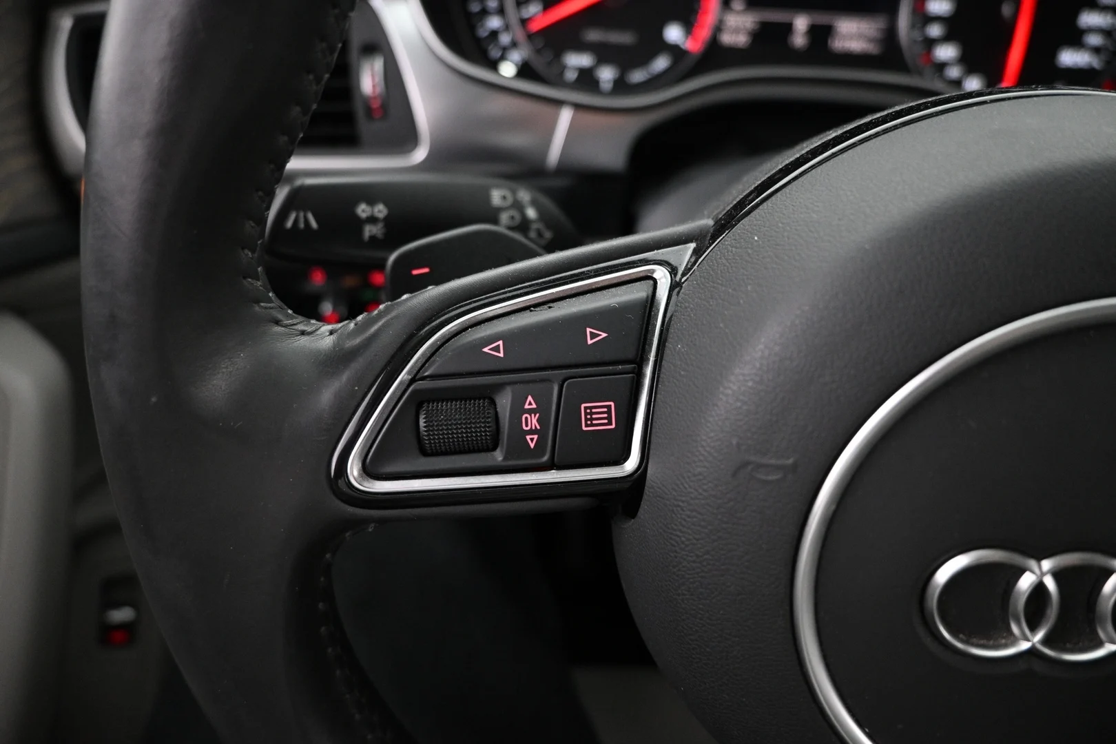 Car Image - 1eYW5kxckmklJyTMjnxpD7