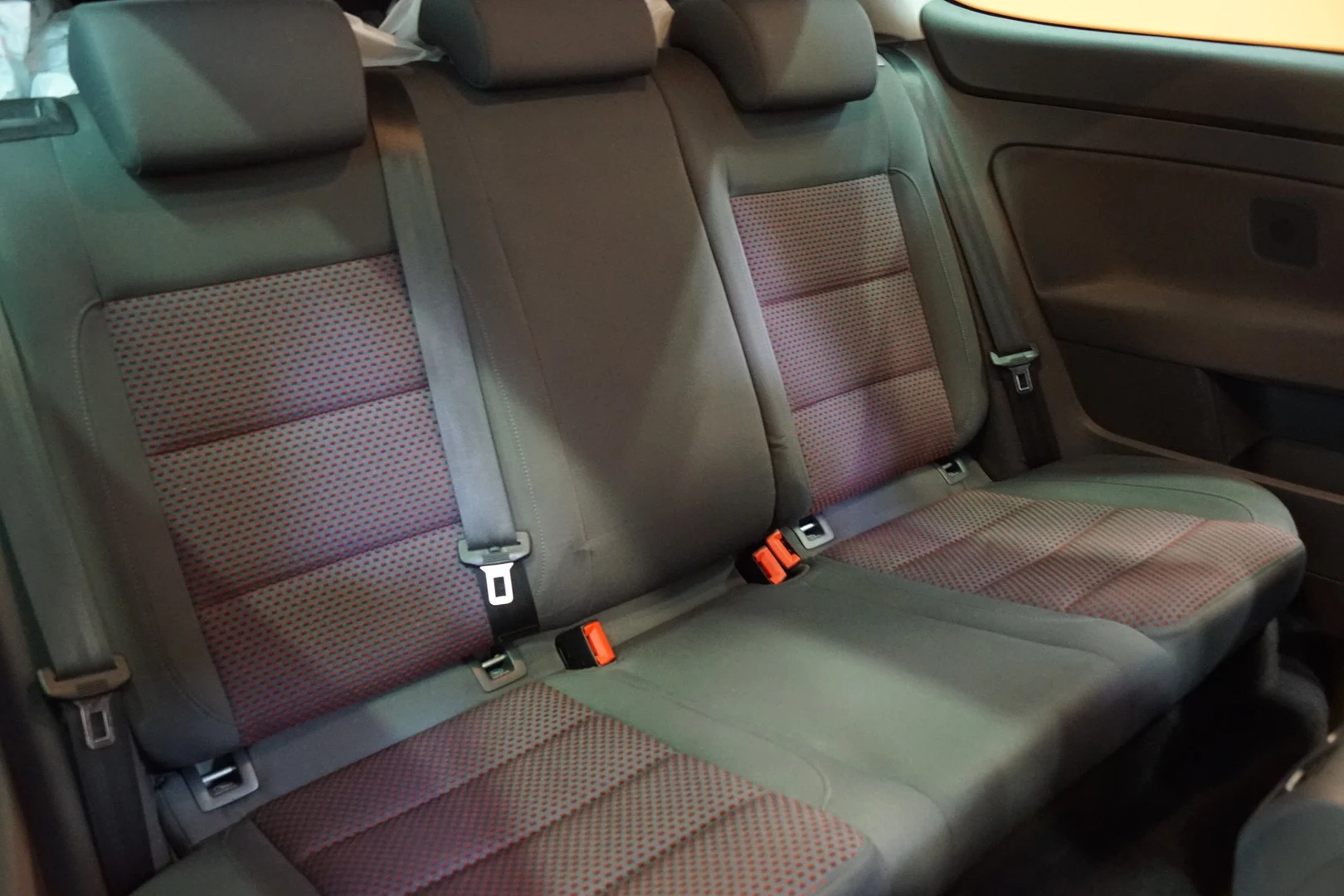 Car Image - 4OXR3iIzGE6TgfDv0SFmxs