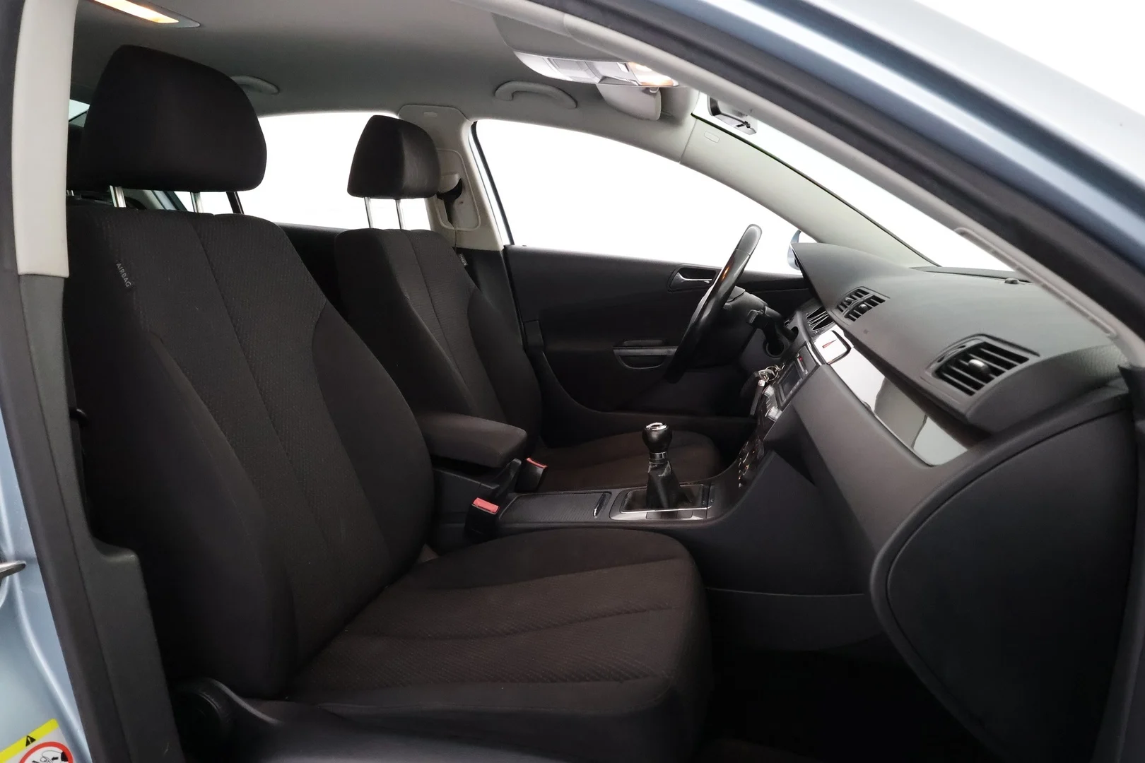 Car Image - 5XGtDcDlH7wGq30MmwHYoQ
