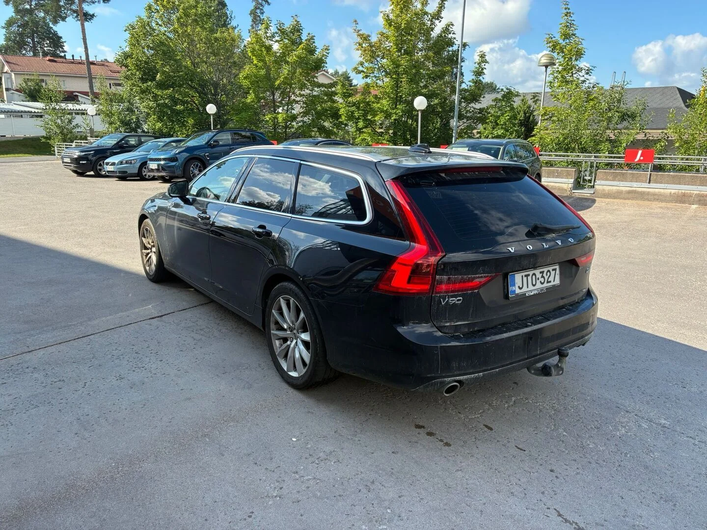 Car Image - 72Bwk6cTZfObvnqessVbfL