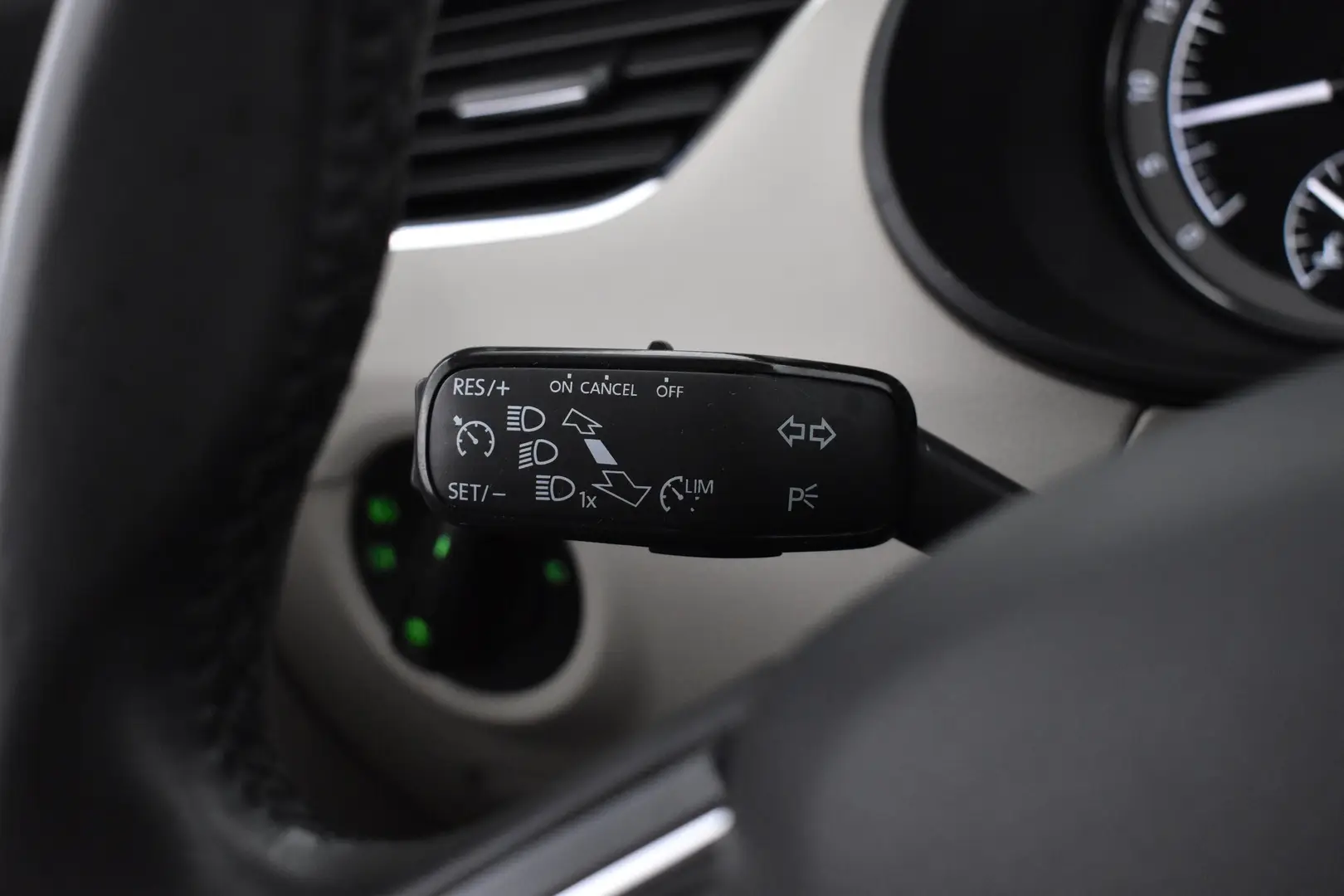 Car Image - 2A6N87Rp9LIGAb9RUVqpZJ