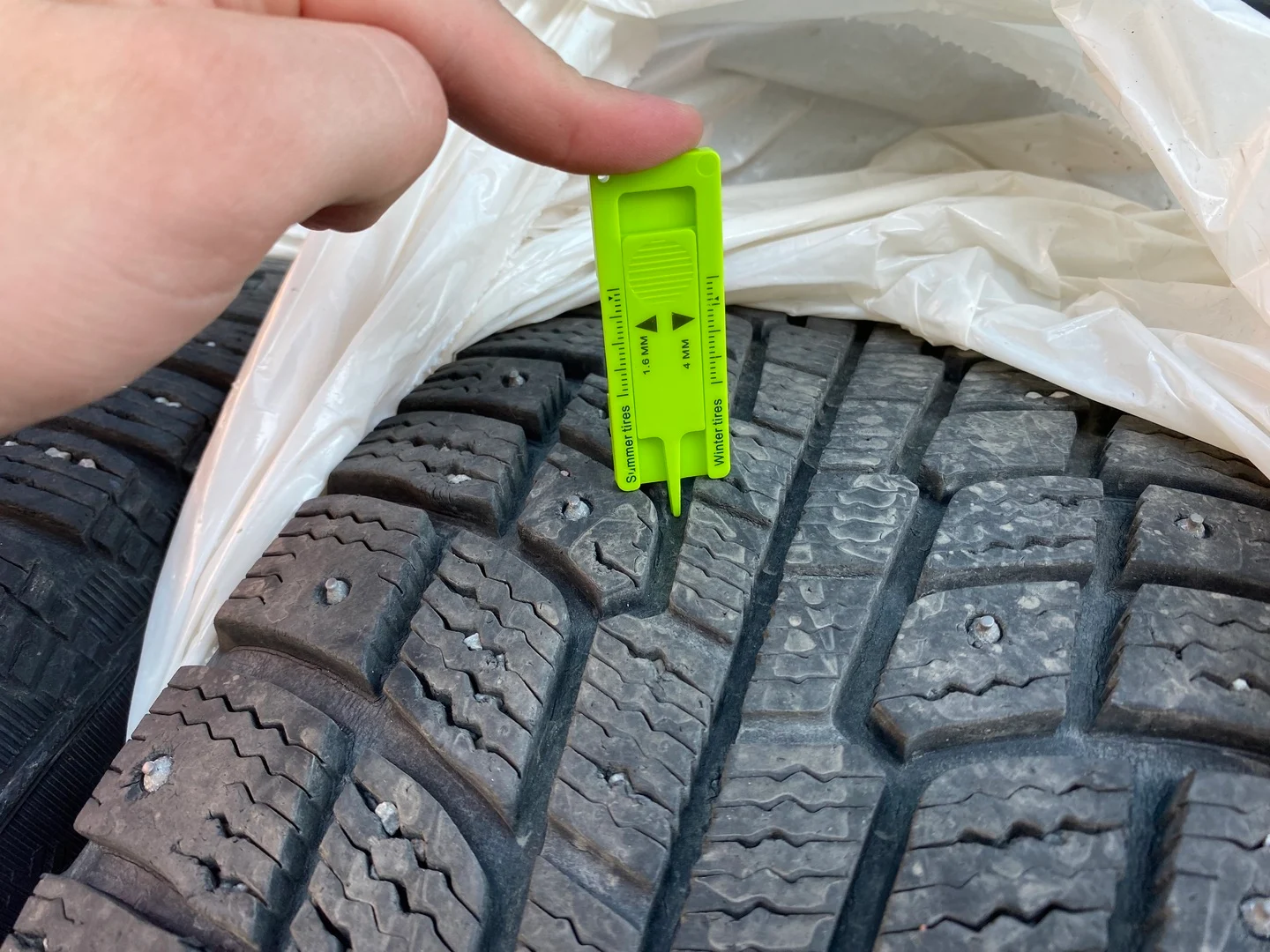 Car Image - EGrX7mgHIlW8g0B75oRCE
