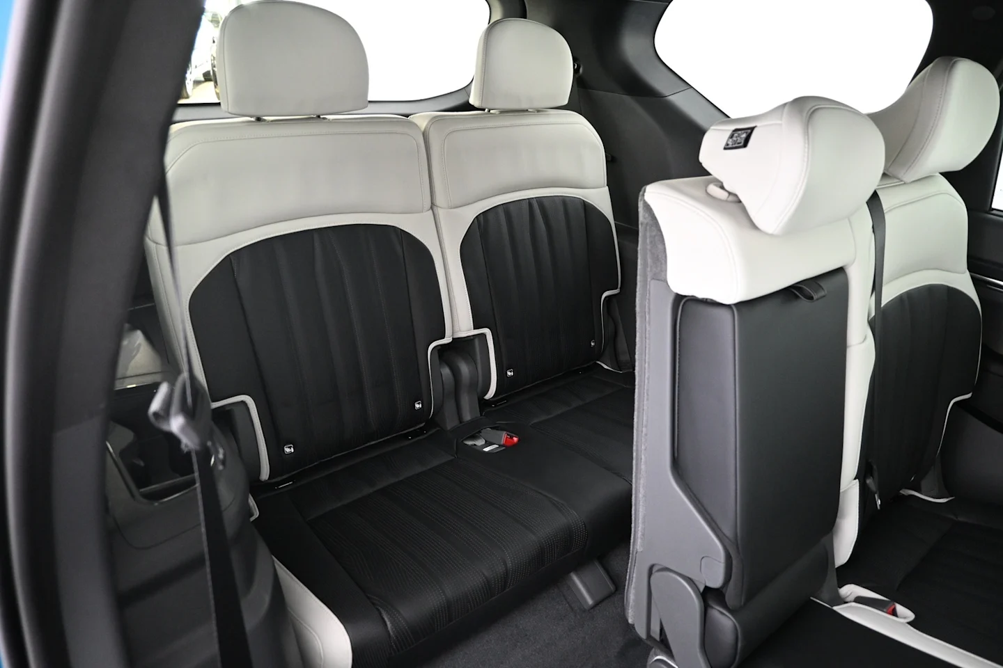 Car Image - 31ZbbmMQNUjQda4Achbdnb