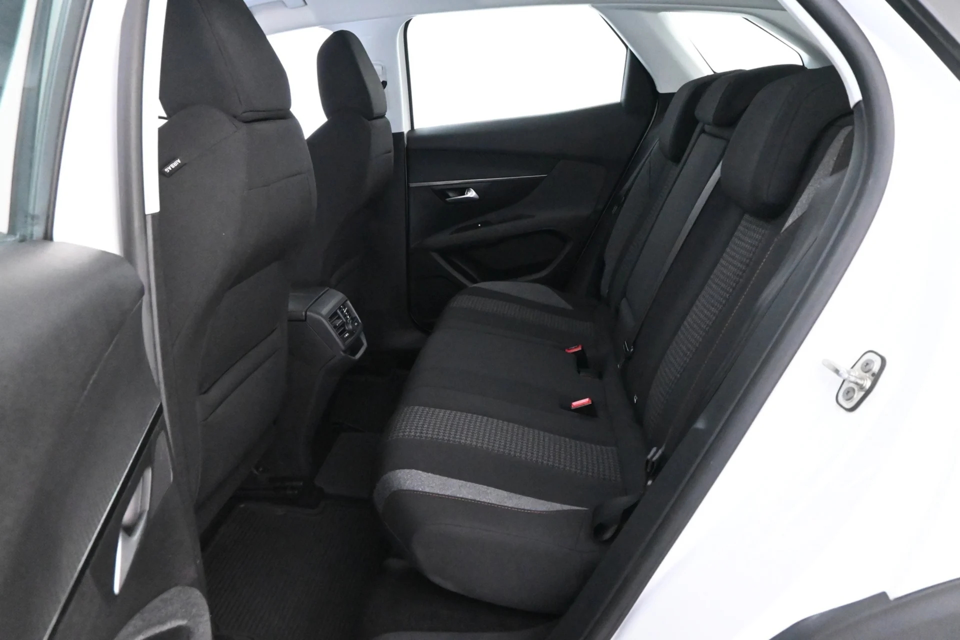 Car Image - 4LB8PbqiPgEW8SlCdYgdld