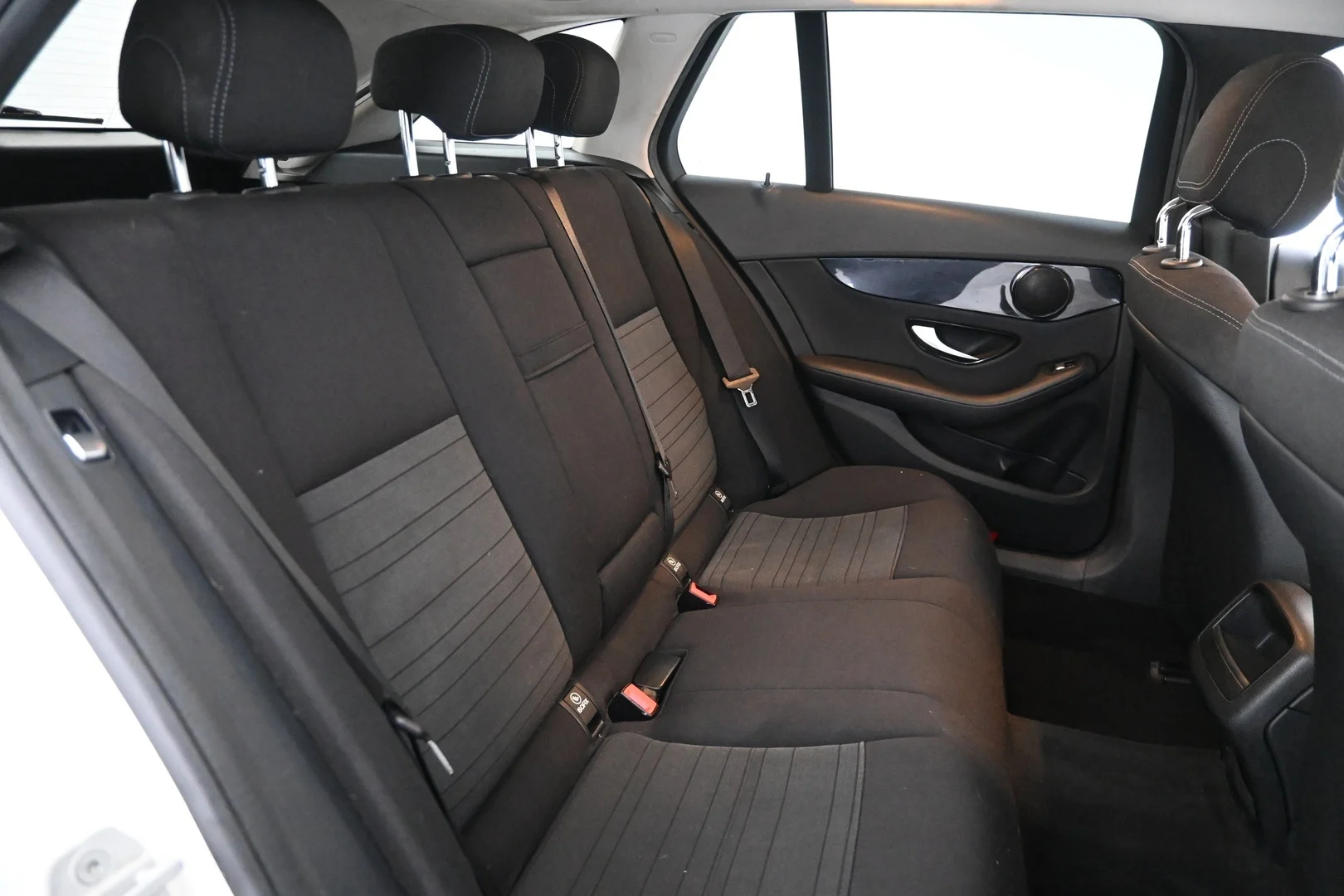 Car Image - 7EIWZH8T4AIq00V1zwe6Tp