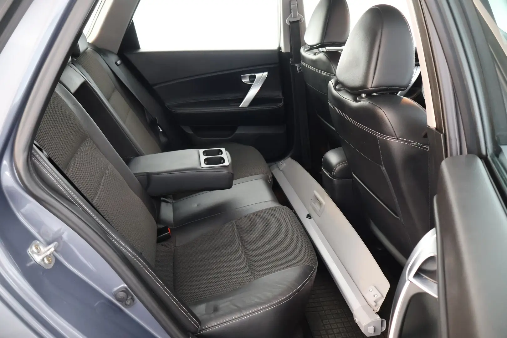 Car Image - 2cloEOZ0Uym2WOUSf7LnFI