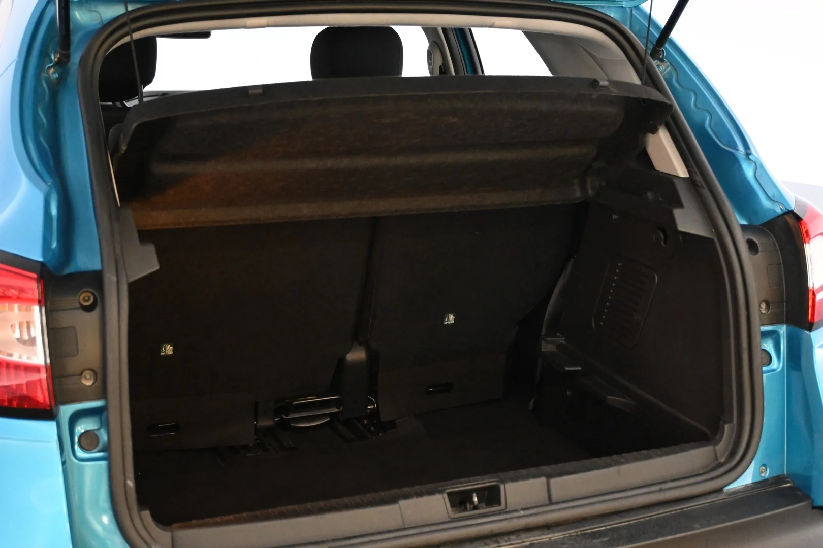 Car Image - 2t11ZyoVI8ViLbUrxElXUq