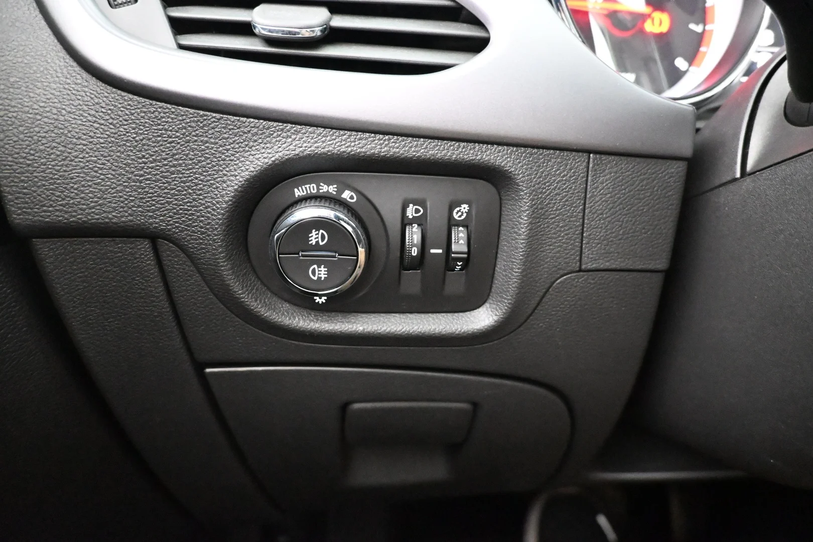 Car Image - 523liGHIZ9tAfQh1cjvi1Q