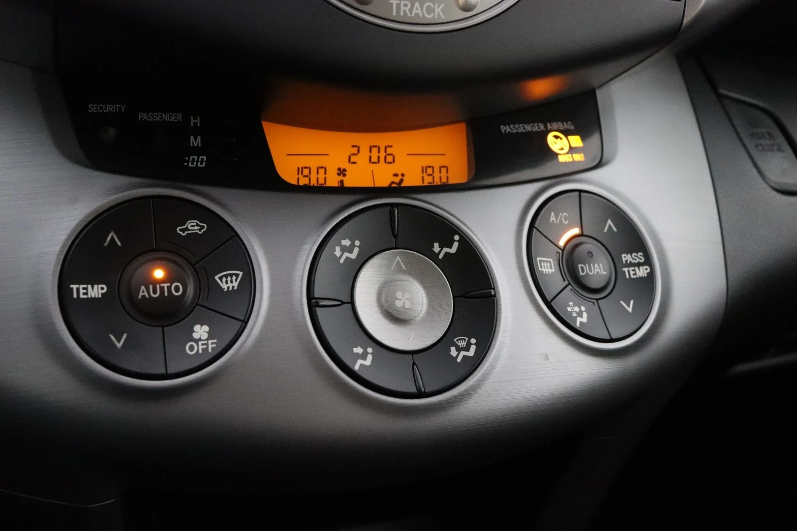 Car Image - 6Y9BYNWOuEyeXcV9SUSQki