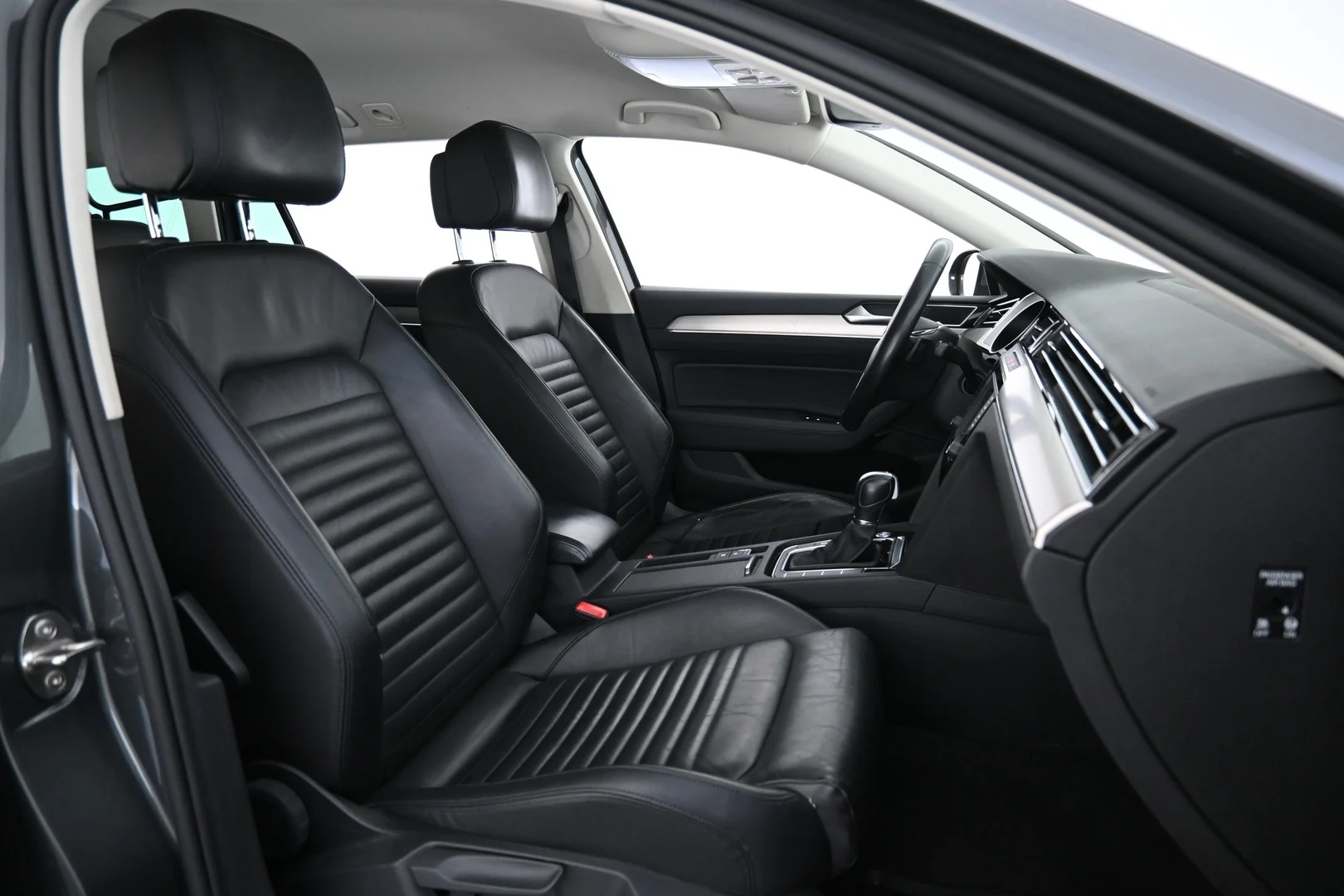Car Image - 5iouIwbJMLljmrnfobeot1
