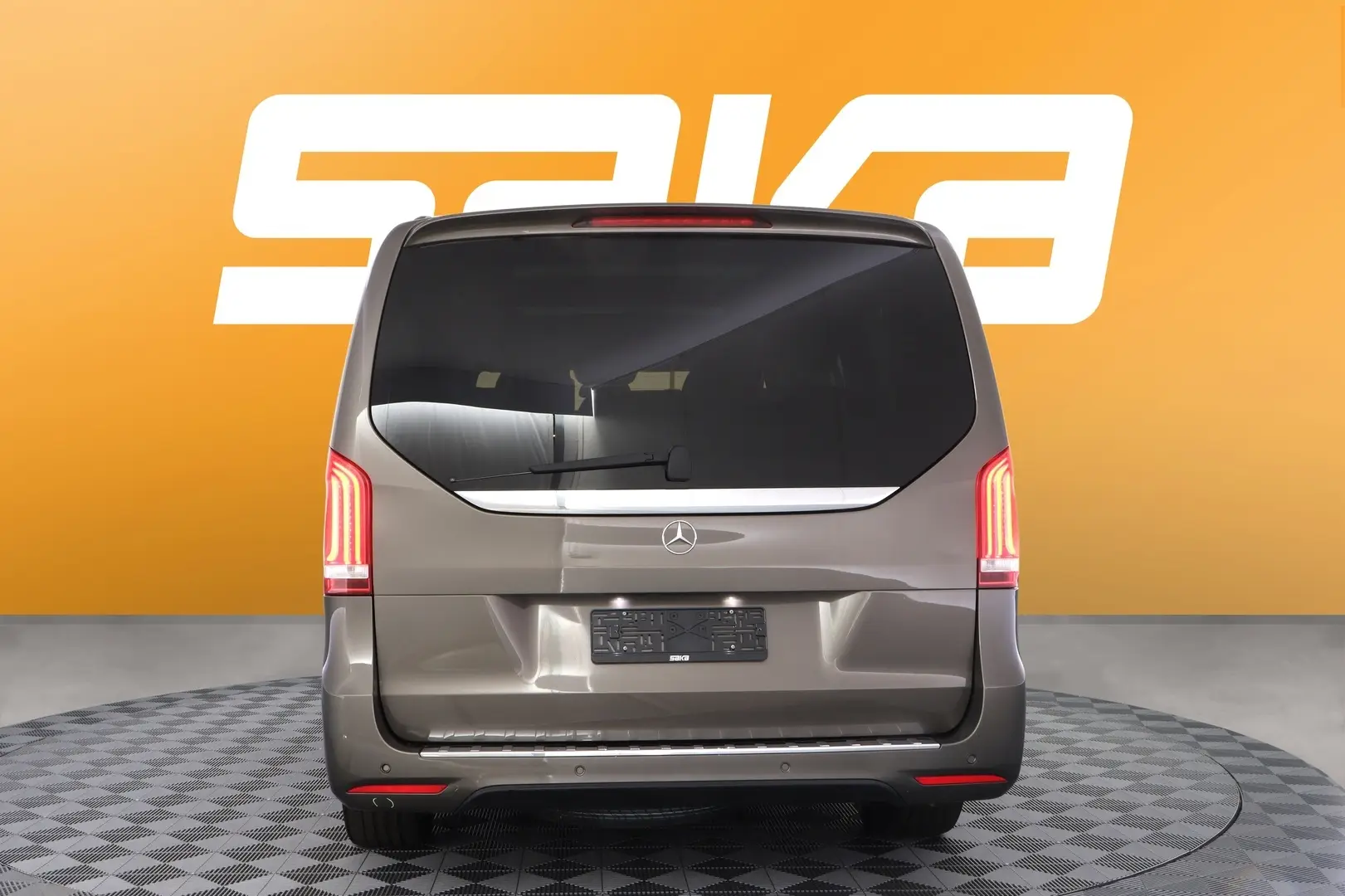 Car Image - TOb1SjB1XLhmxCSWJO3L4