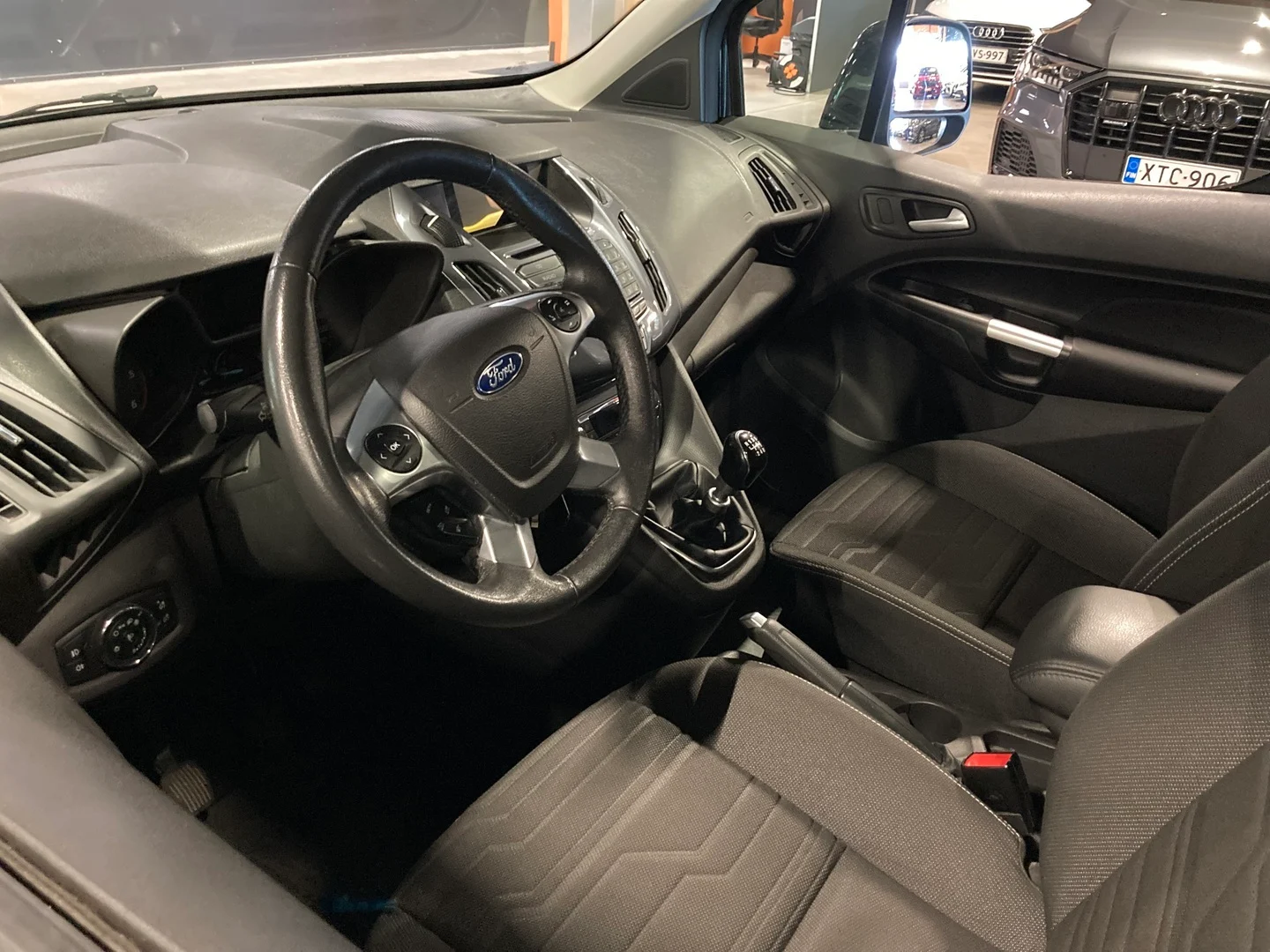 Car Image - MqaM4K0HFA3ejidJGoLsS