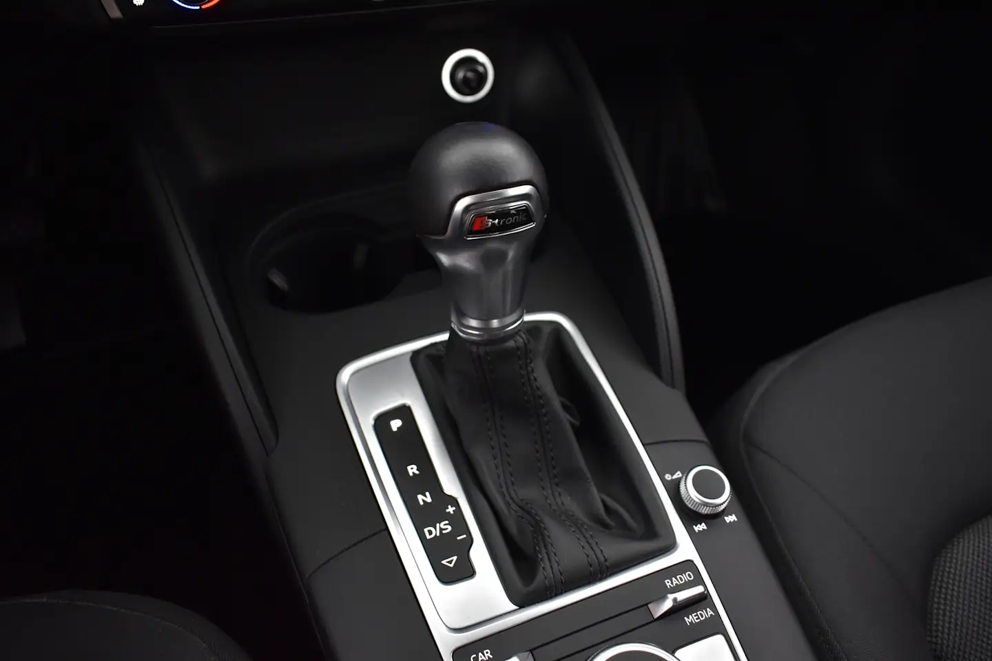 Car Image - 3UxOW2RicncyZbS9XYZtTL