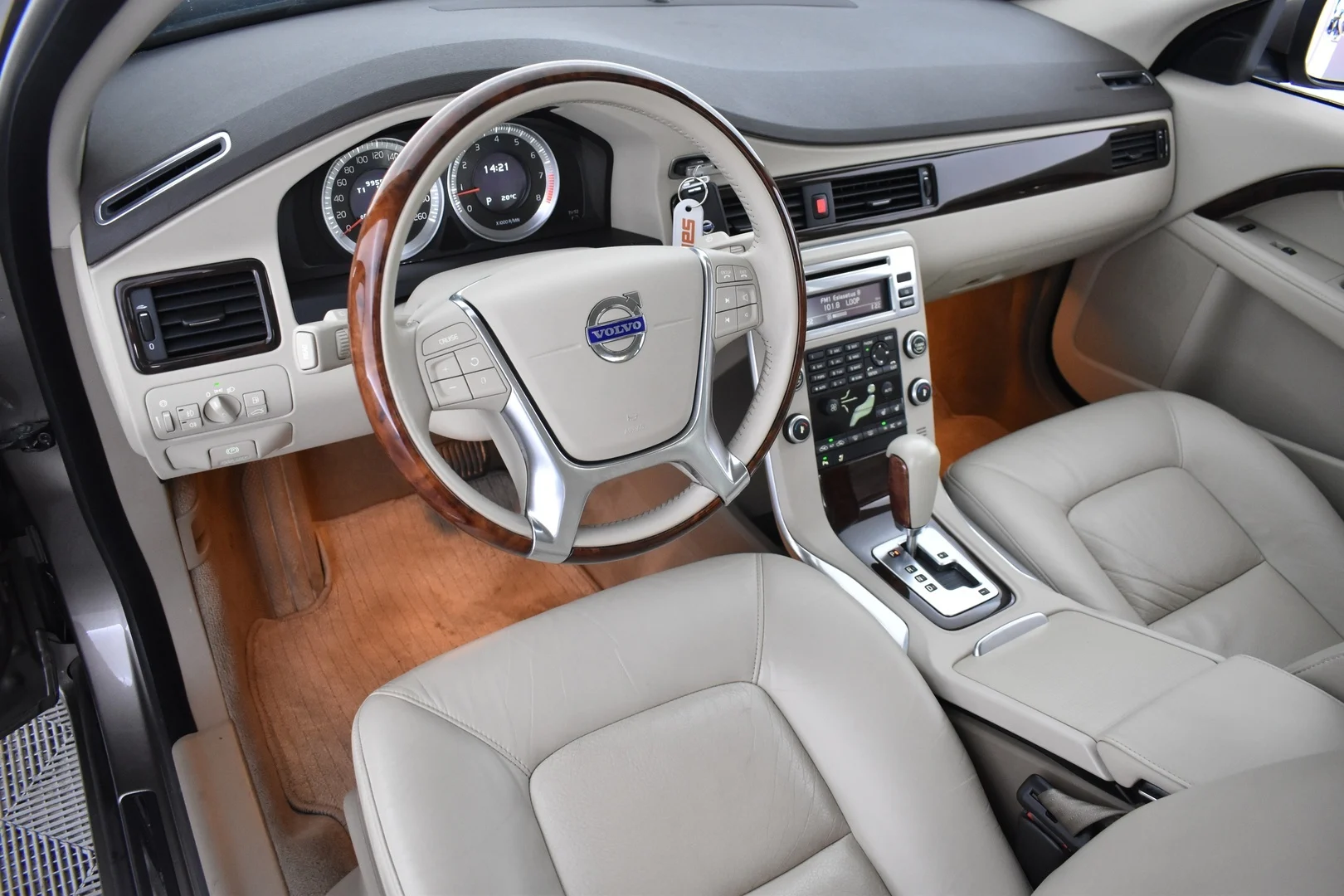 Car Image - 5WSsQpBFOmo0KixaMVqrlr