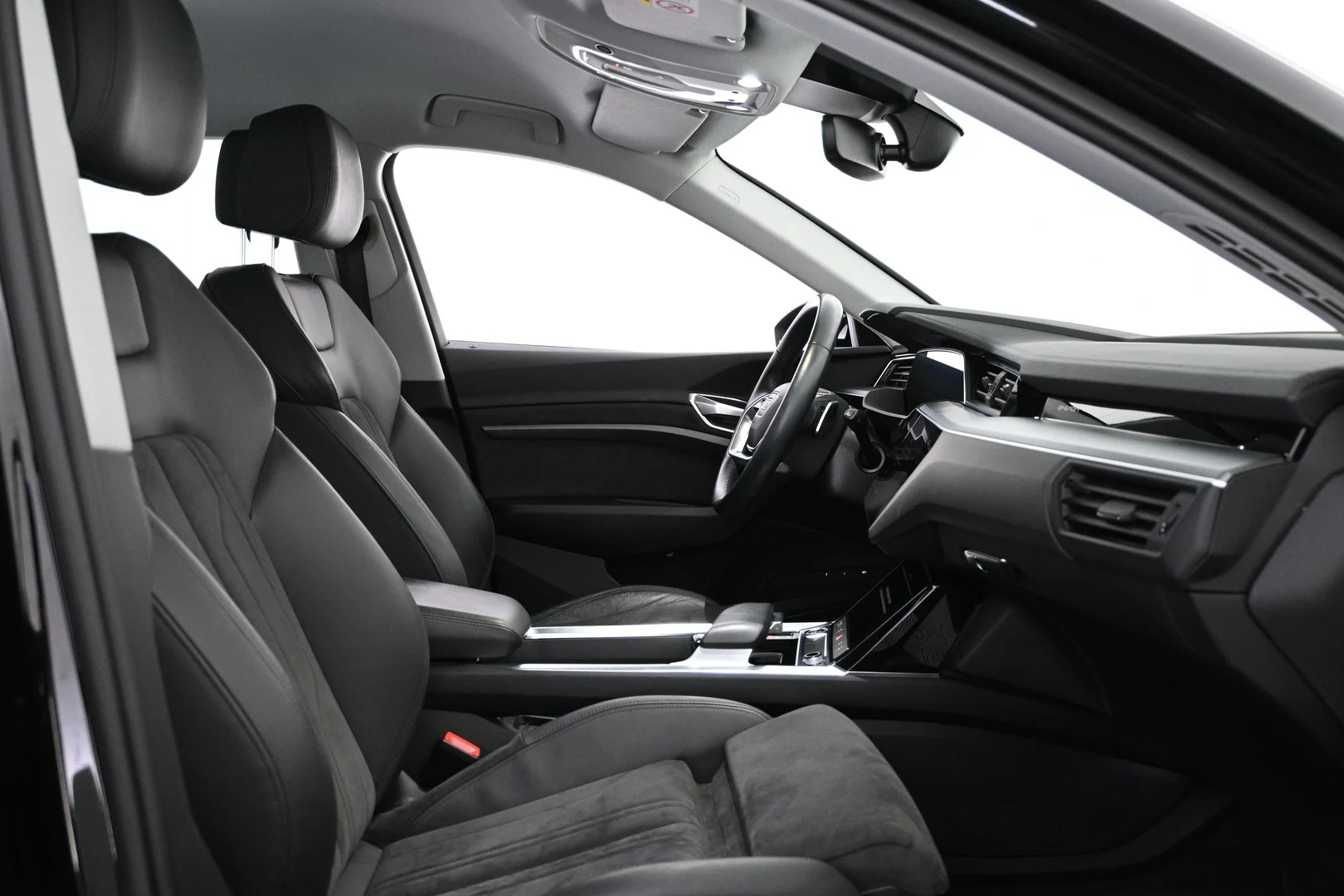 Car Image - 2FlHjuij34xjcjoTugVVCb