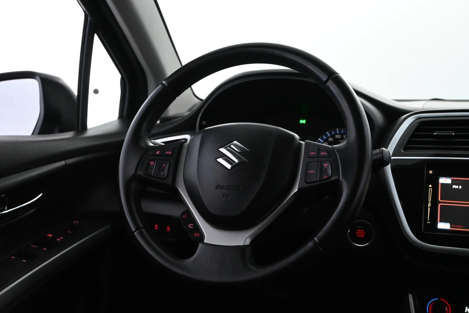 Car Image - 54S60AKwekXVLM08vAUu82