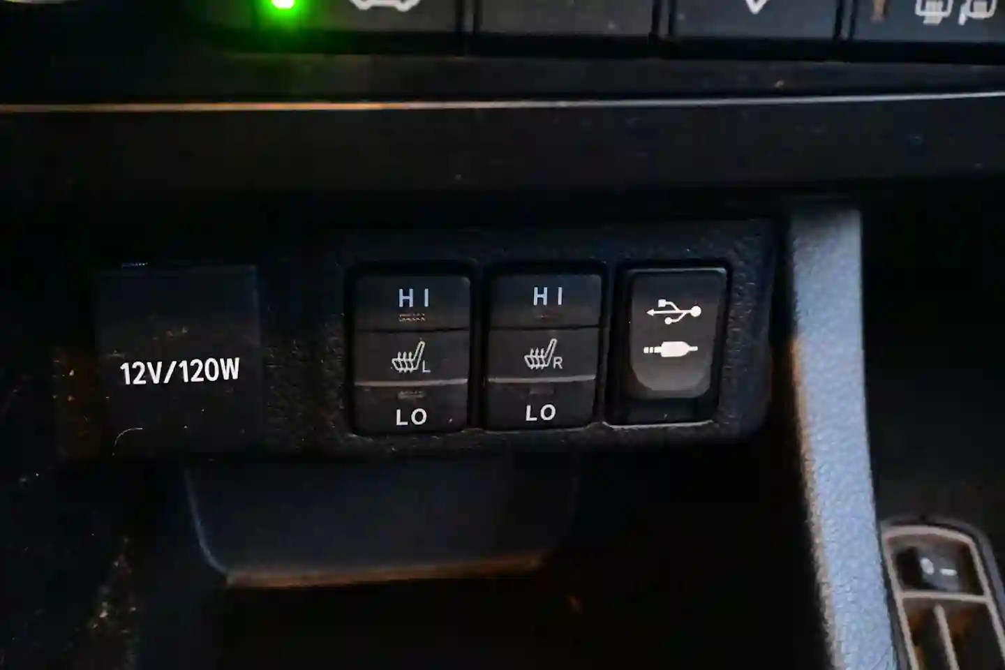 Car Image - 1FgCoj7BS8nRP833VPyLqE