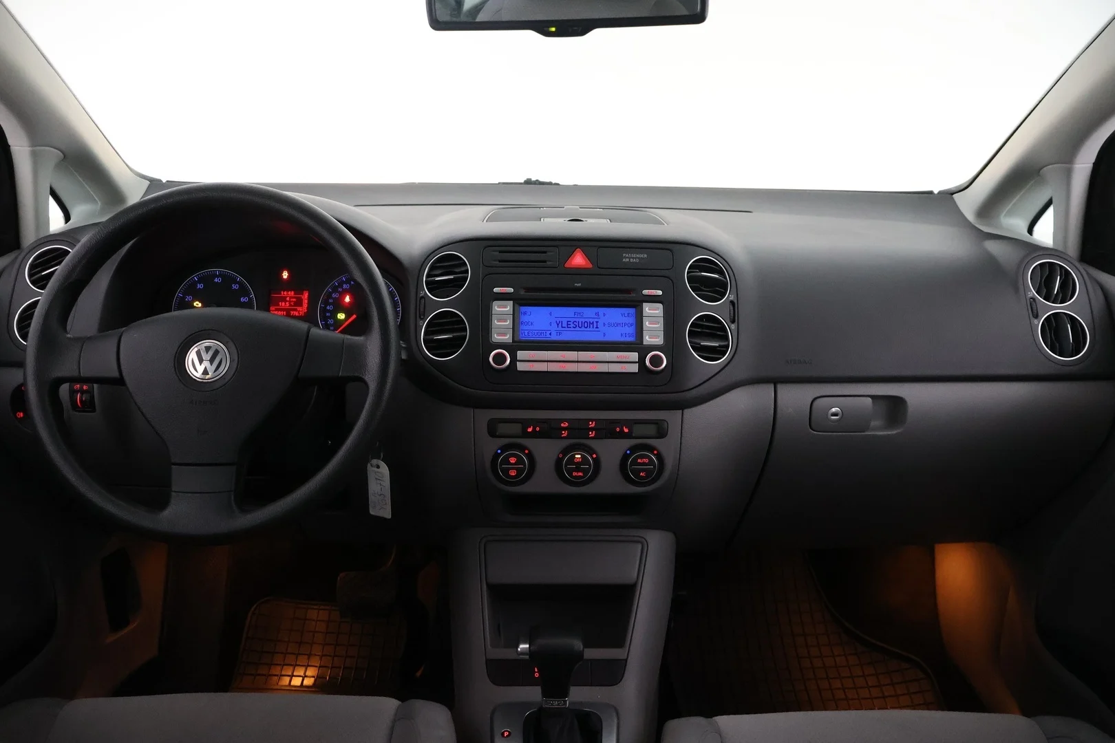 Car Image - 2YLT7kKczBwYrad9vNLVom