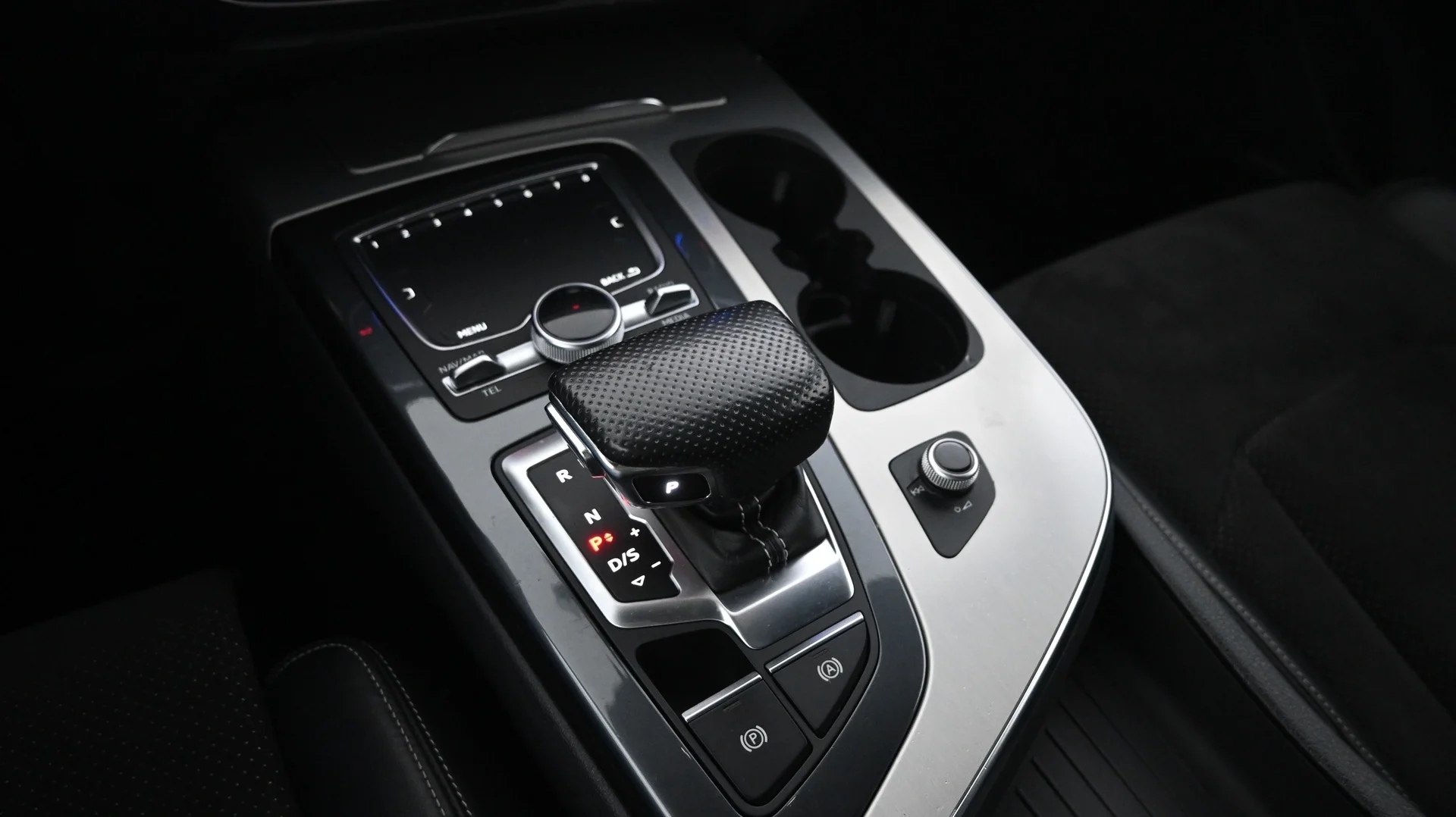 Car Image - 4Xk83Z99XhHfgFWPSx0F3Y