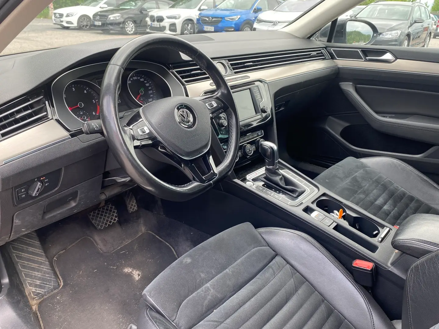 Car Image - 3xOREI1wkgURAy8bkKbDfq